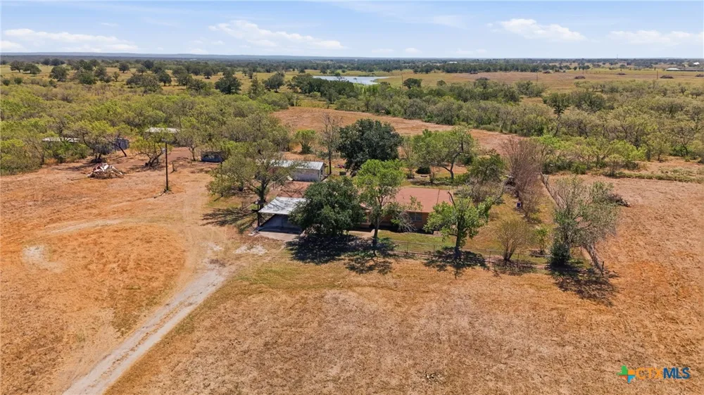 821 CR 482 Gonzales, TX 78629