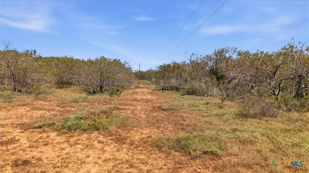 821 CR 482 Gonzales, TX 78629