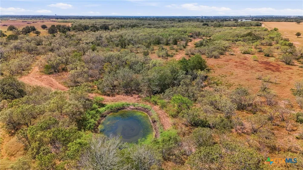 821 CR 482 Gonzales, TX 78629