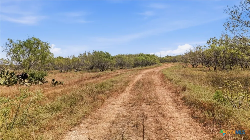 821 CR 482 Gonzales, TX 78629