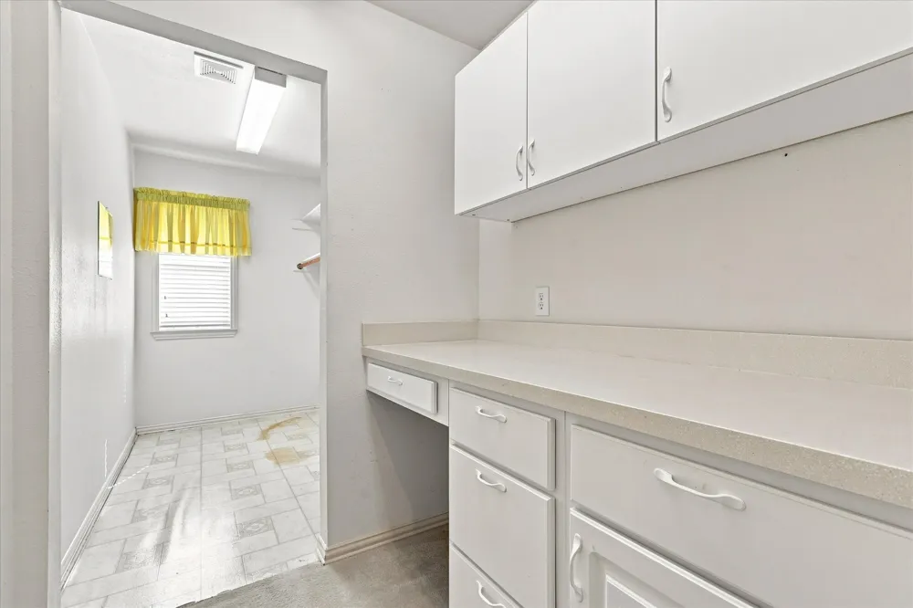 2806 Warwick Drive Corinth, TX 76210