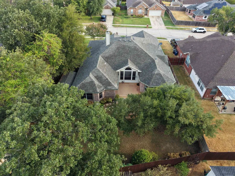 2806 Warwick Drive Corinth, TX 76210