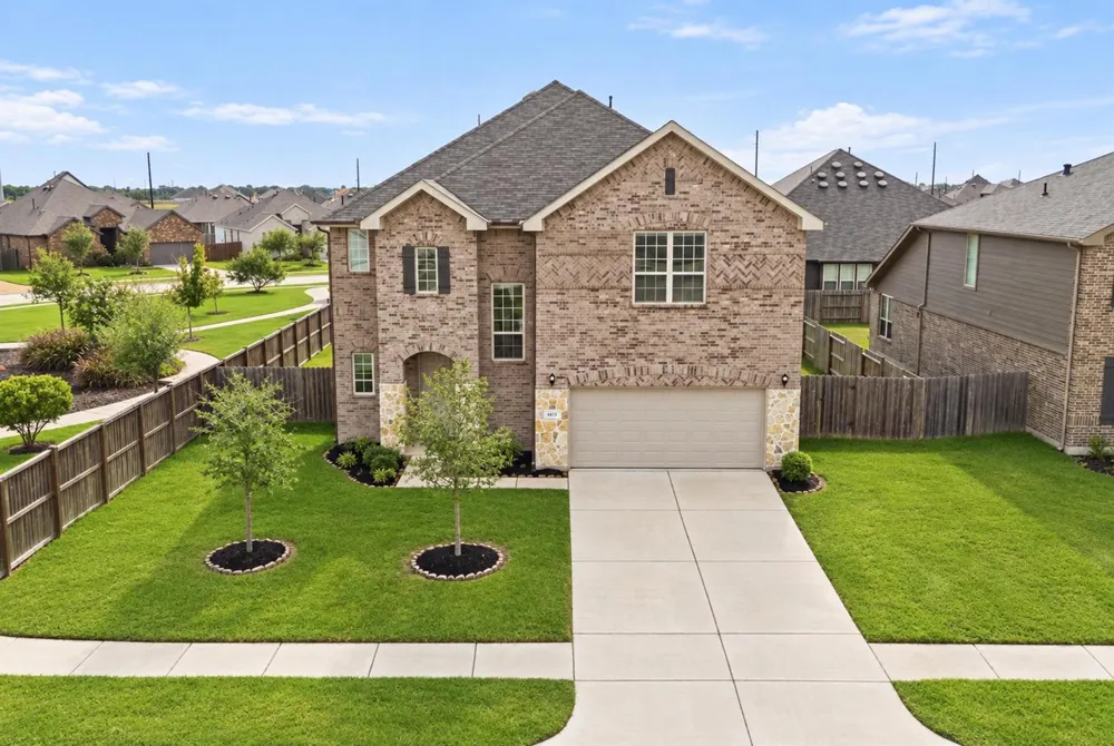 4615 Bartagrass Drive Rosenberg, TX 77469