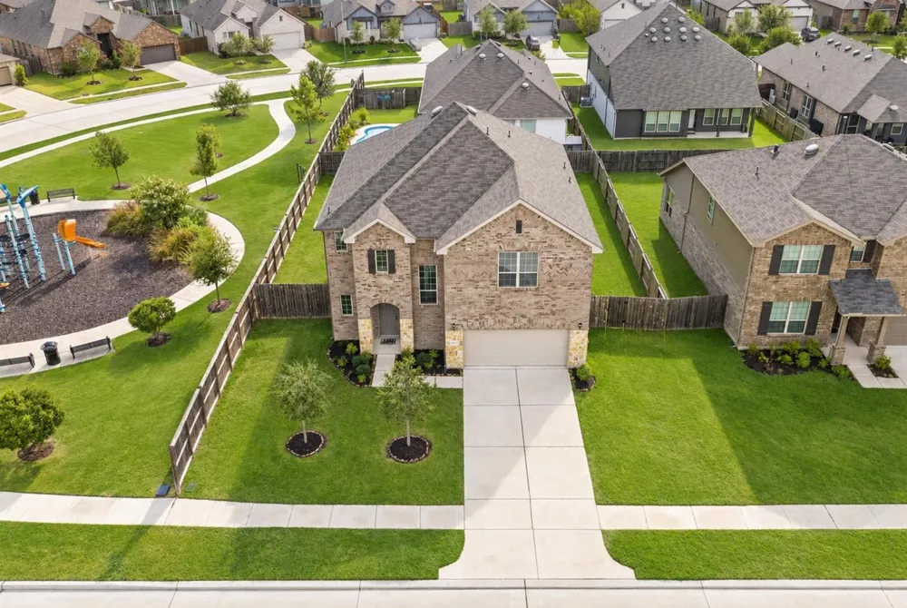 4615 Bartagrass Drive Rosenberg, TX 77469