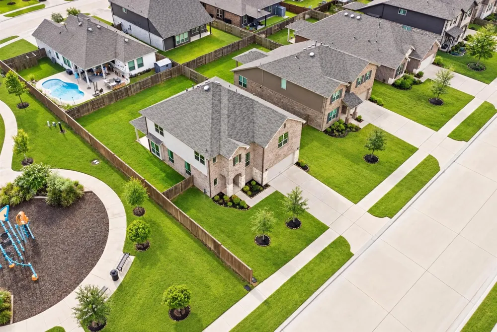 4615 Bartagrass Drive Rosenberg, TX 77469