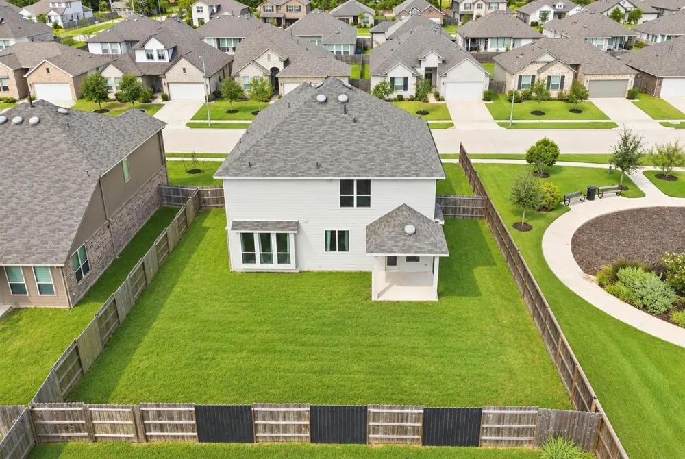 4615 Bartagrass Drive Rosenberg, TX 77469