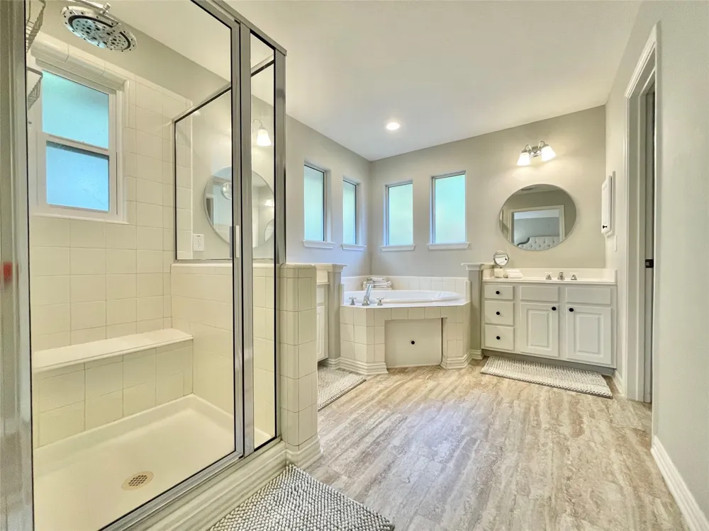 46 Flickering Sun Court The Woodlands, TX 77382
