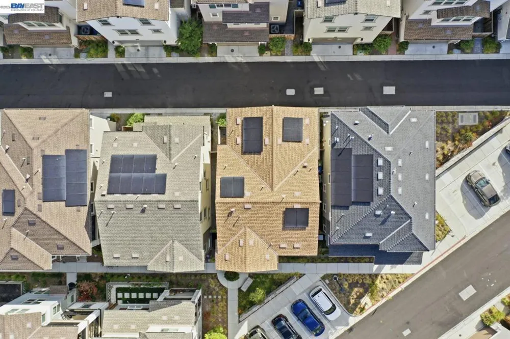 9755 Pontoon Way Newark, CA 94560
