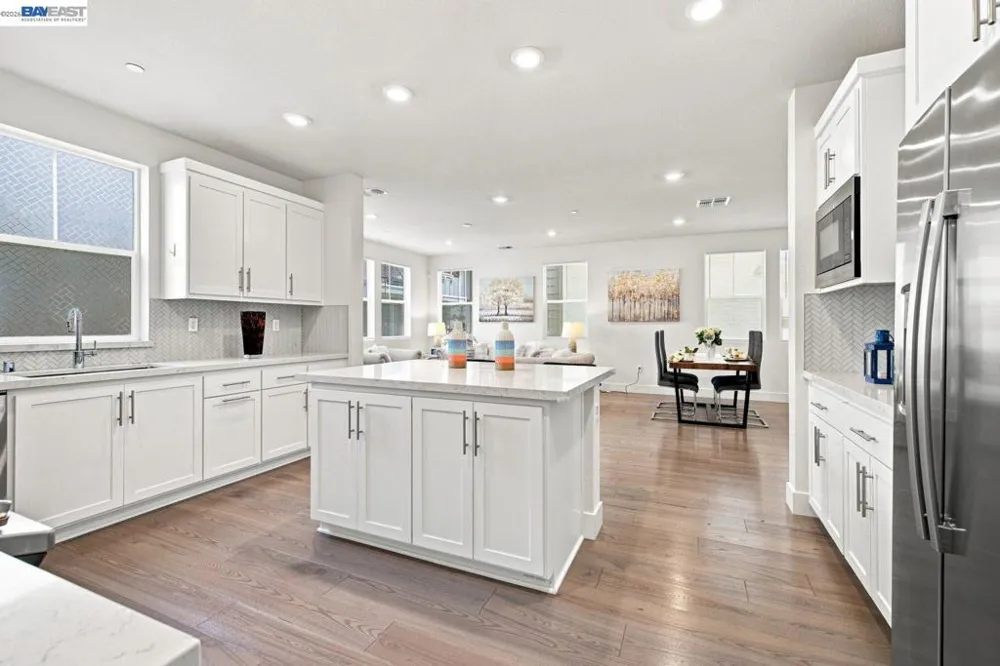 9755 Pontoon Way Newark, CA 94560