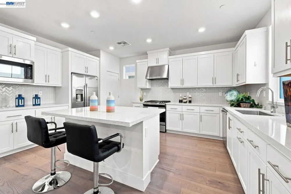 9755 Pontoon Way Newark, CA 94560