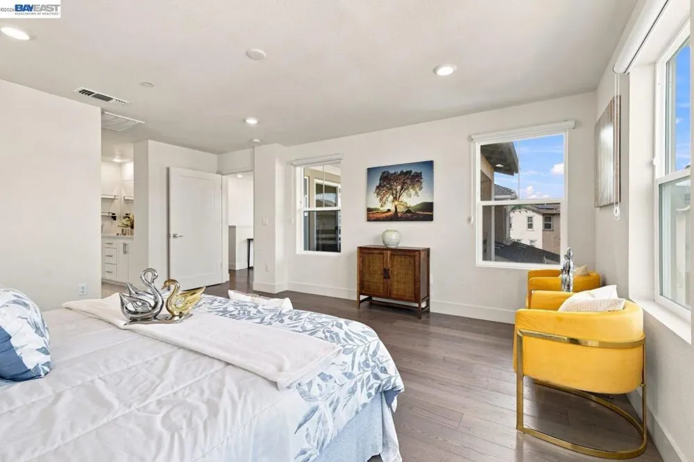 9755 Pontoon Way Newark, CA 94560