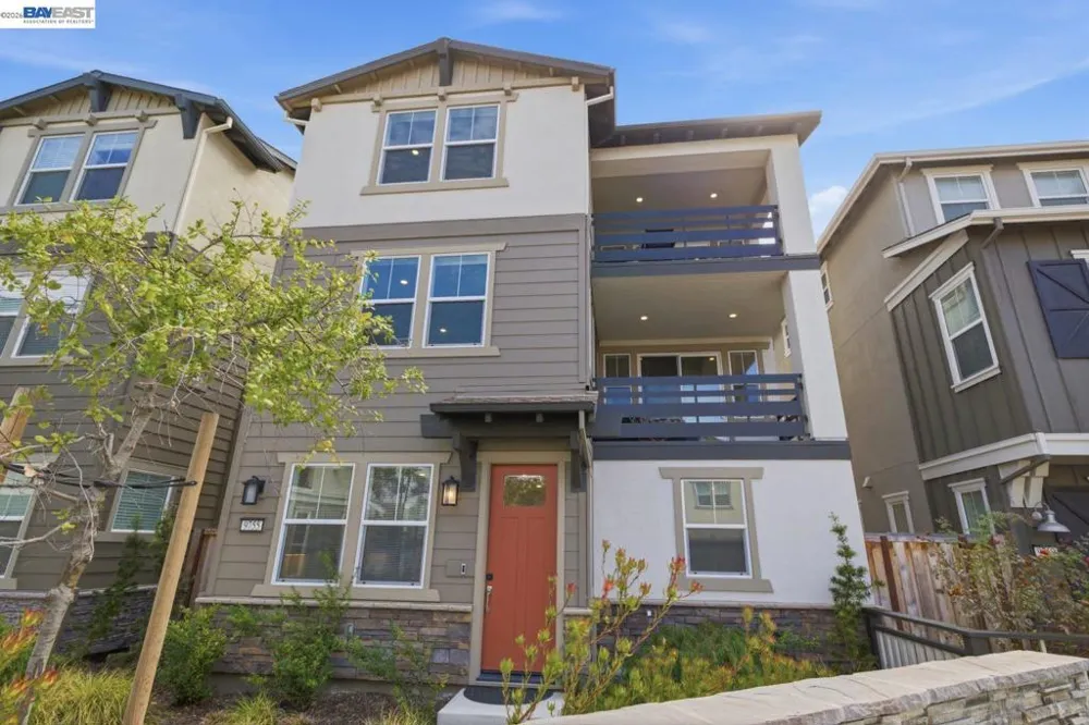 9755 Pontoon Way Newark, CA 94560