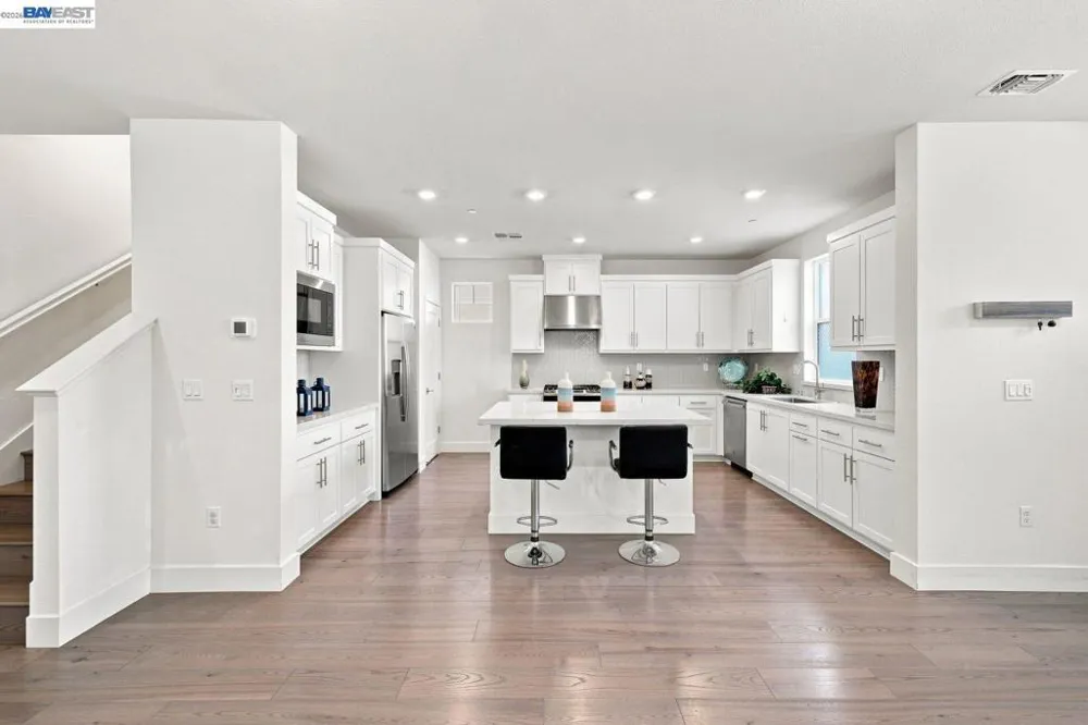 9755 Pontoon Way Newark, CA 94560