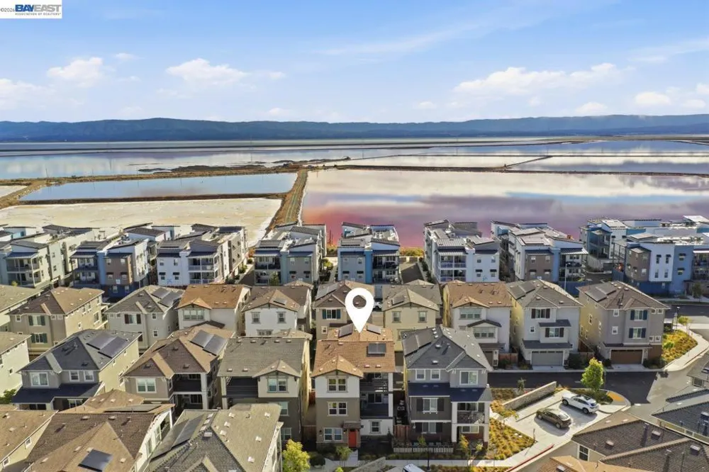 9755 Pontoon Way Newark, CA 94560