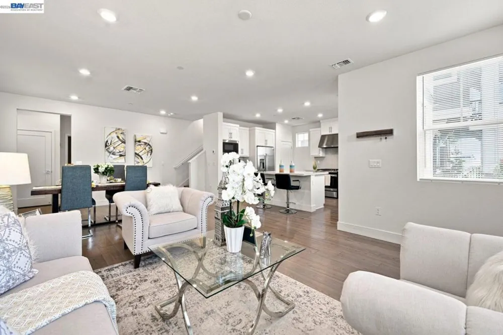 9755 Pontoon Way Newark, CA 94560