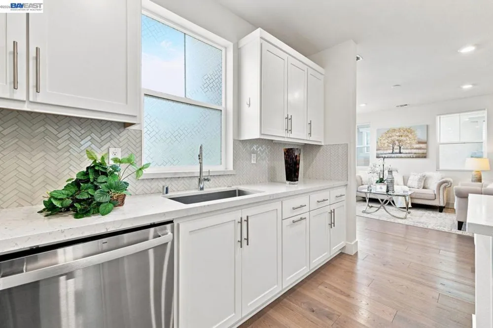 9755 Pontoon Way Newark, CA 94560