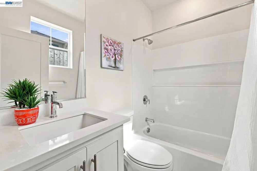 9755 Pontoon Way Newark, CA 94560