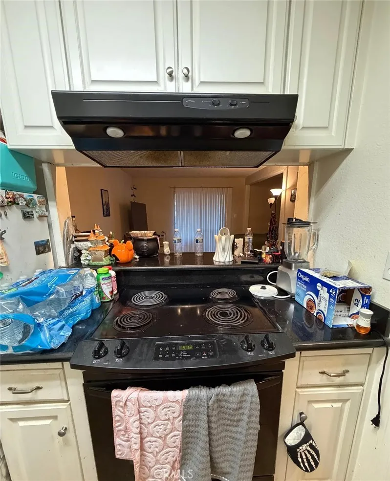 1040 W Macarthur Boulevard #21 Santa Ana, CA 92707