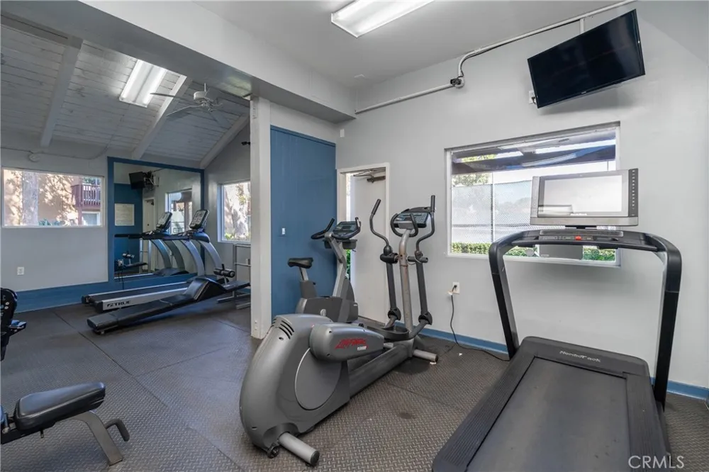 1040 W Macarthur Boulevard #21 Santa Ana, CA 92707