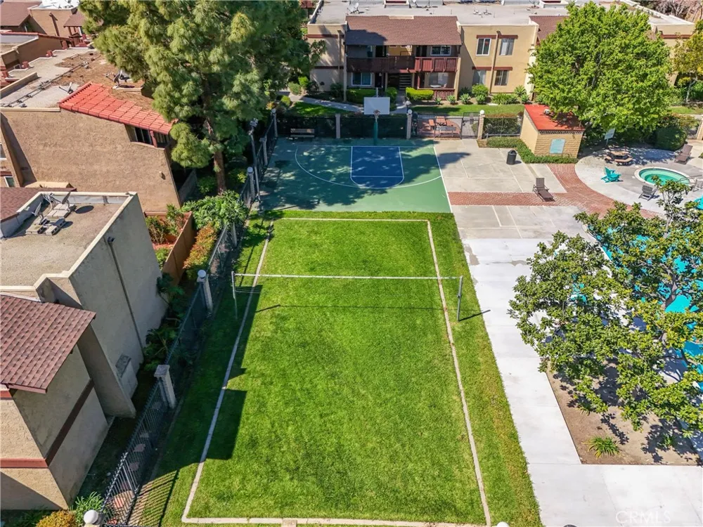 1040 W Macarthur Boulevard #21 Santa Ana, CA 92707