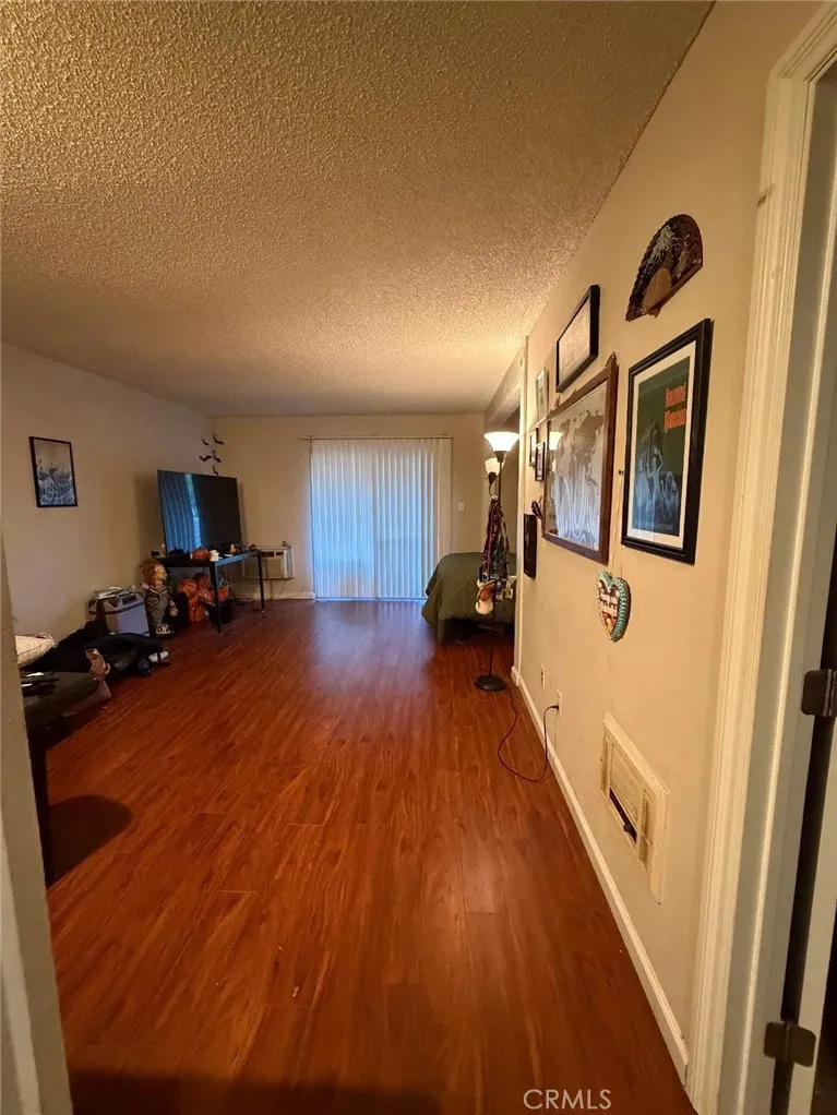 1040 W Macarthur Boulevard #21 Santa Ana, CA 92707