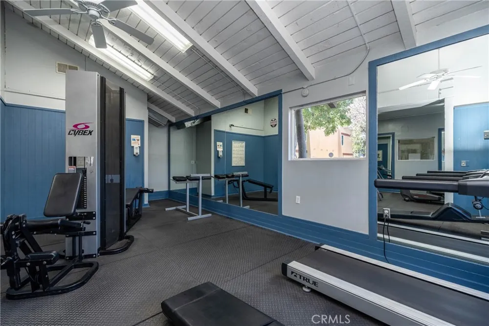 1040 W Macarthur Boulevard #21 Santa Ana, CA 92707