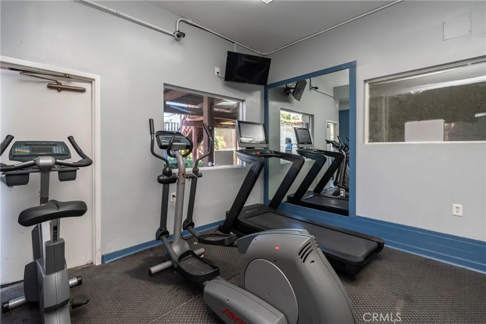 1040 W Macarthur Boulevard #21 Santa Ana, CA 92707