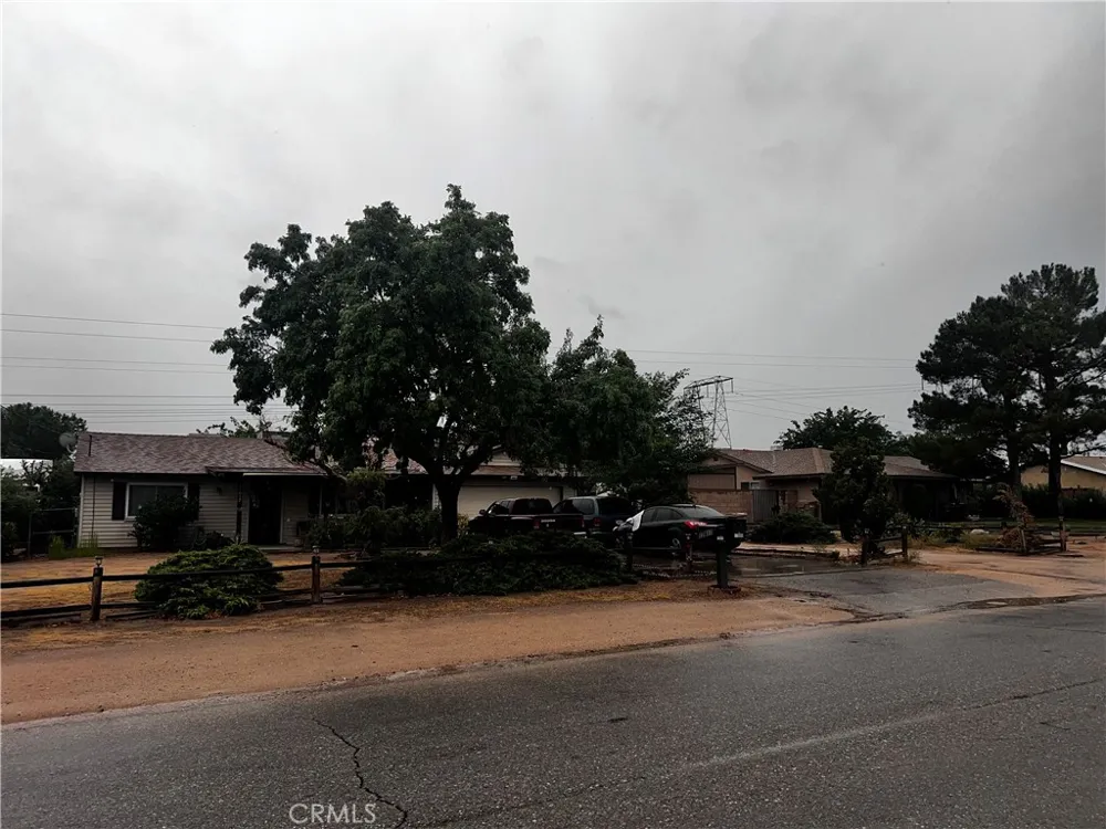17817 Redding Hesperia, CA 92345