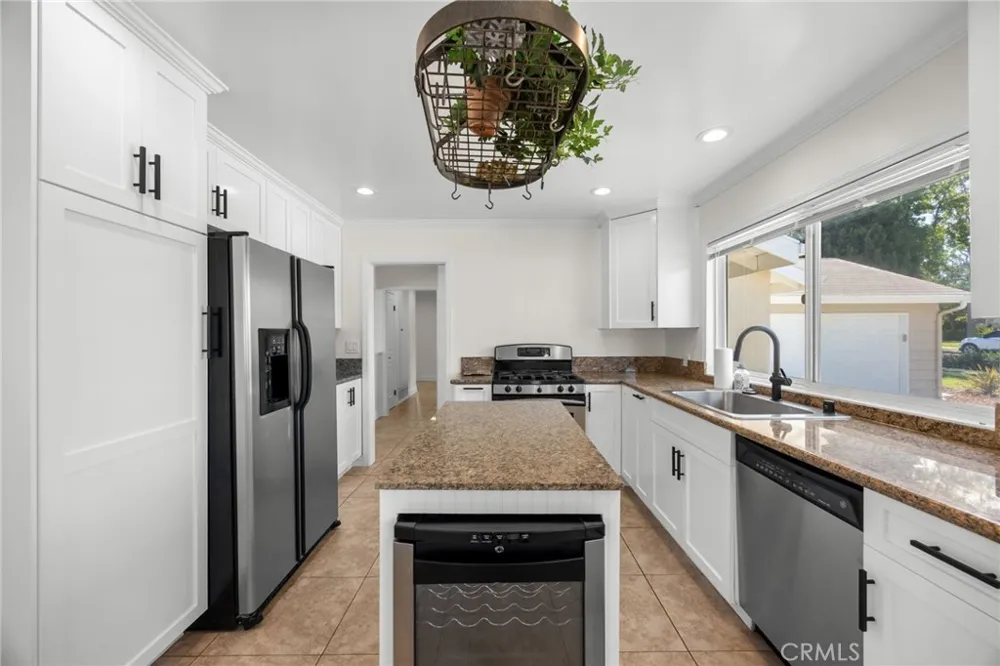 831 E Hoover Orange, CA 92867