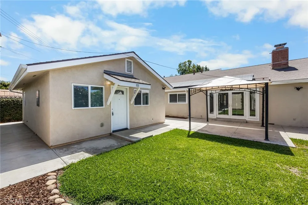 831 E Hoover Orange, CA 92867