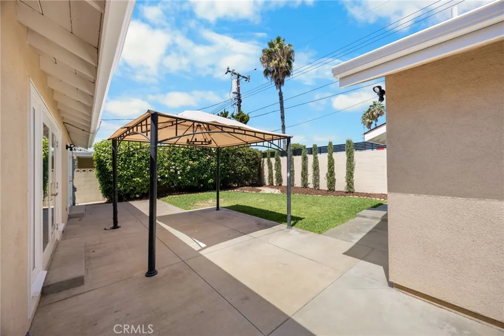 831 E Hoover Orange, CA 92867