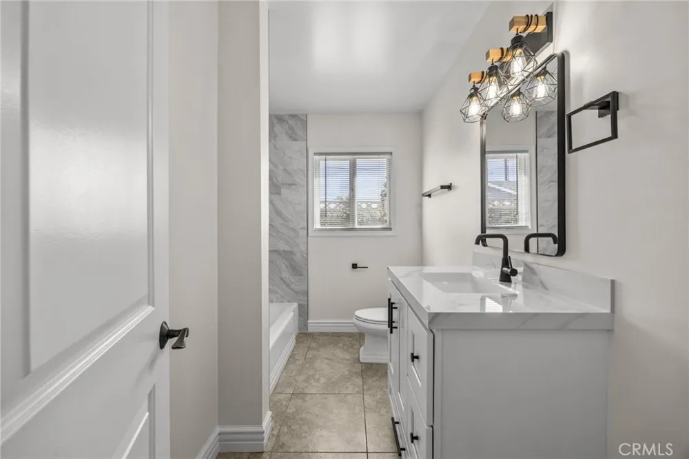 831 E Hoover Orange, CA 92867