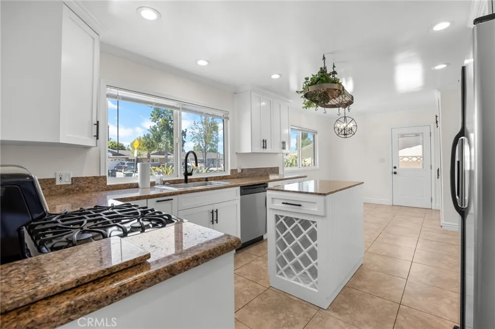 831 E Hoover Orange, CA 92867