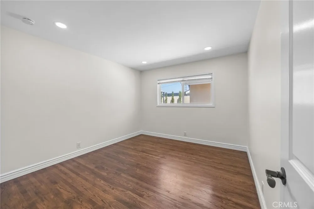 831 E Hoover Orange, CA 92867