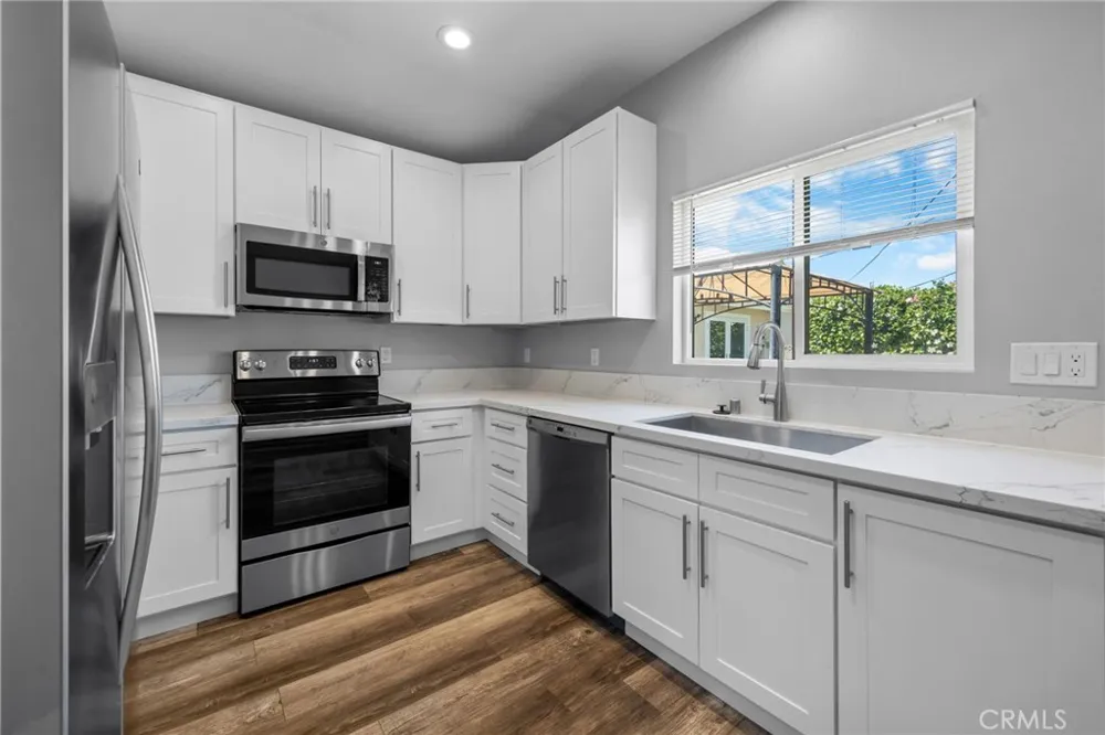 831 E Hoover Orange, CA 92867