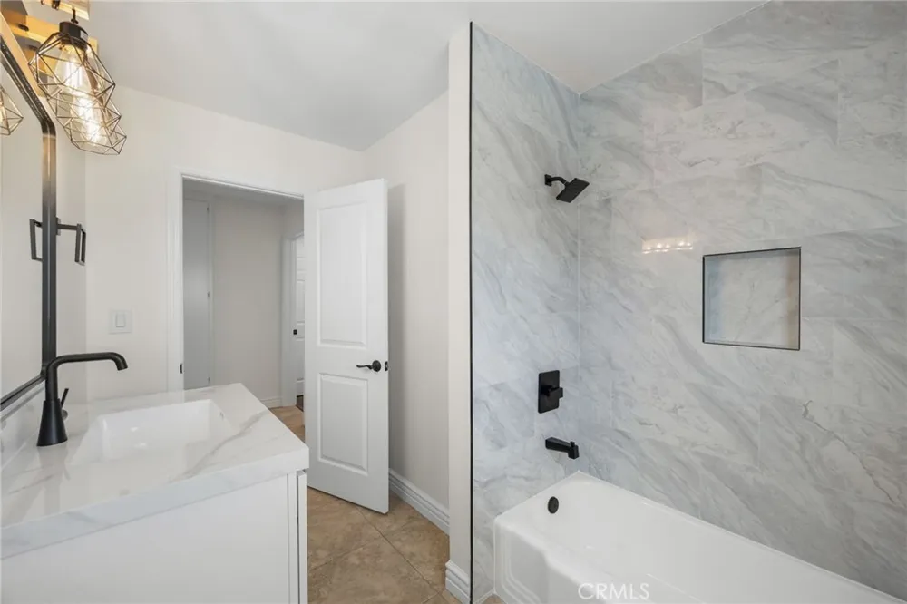 831 E Hoover Orange, CA 92867