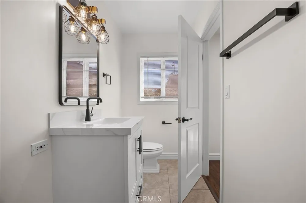 831 E Hoover Orange, CA 92867