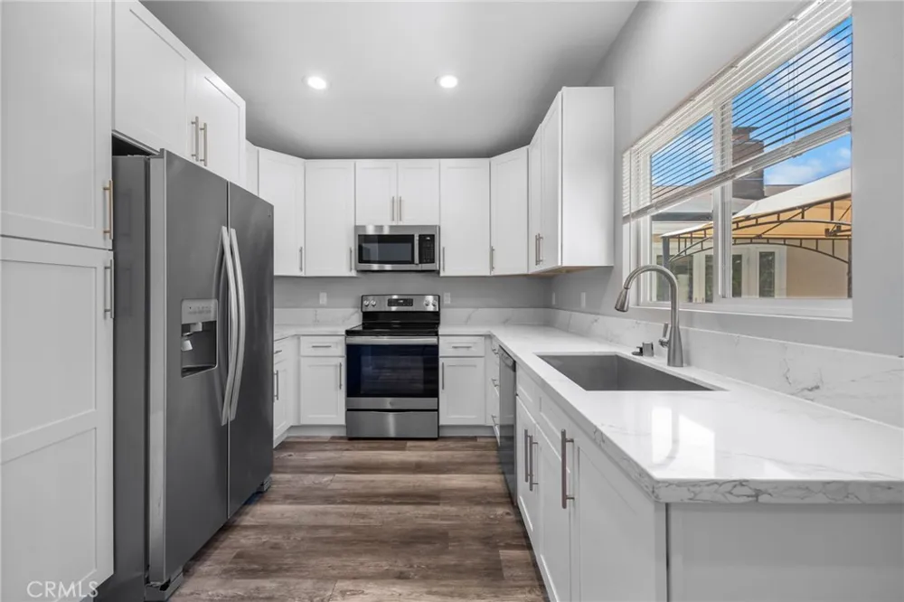 831 E Hoover Orange, CA 92867