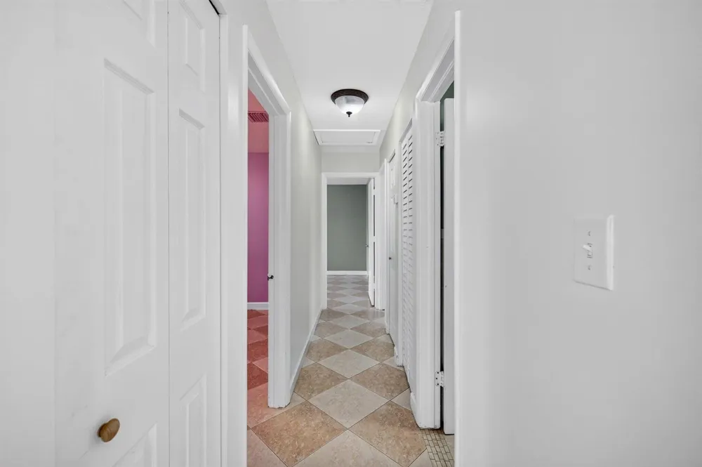 241 NW 49TH STREET Oakland Park, FL 33309