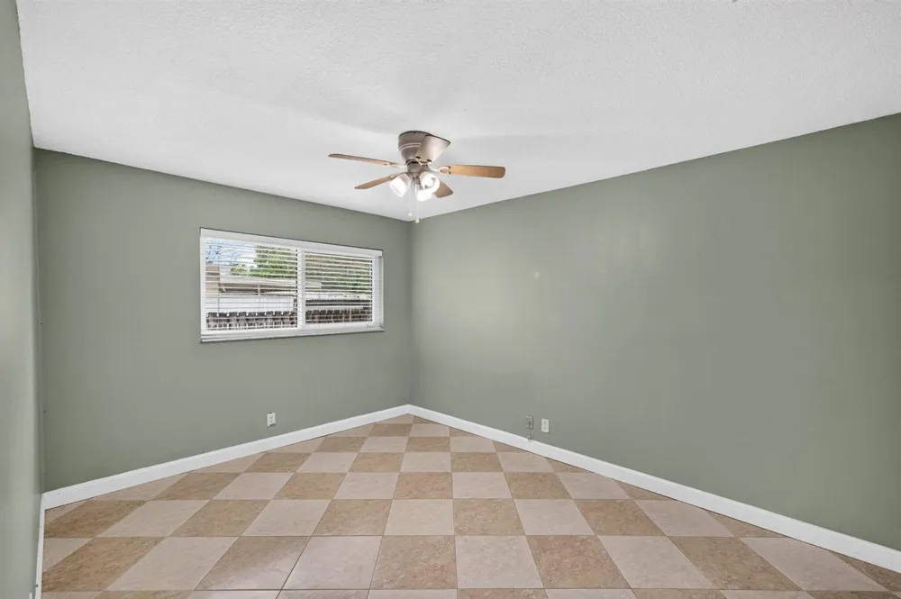 241 NW 49TH STREET Oakland Park, FL 33309