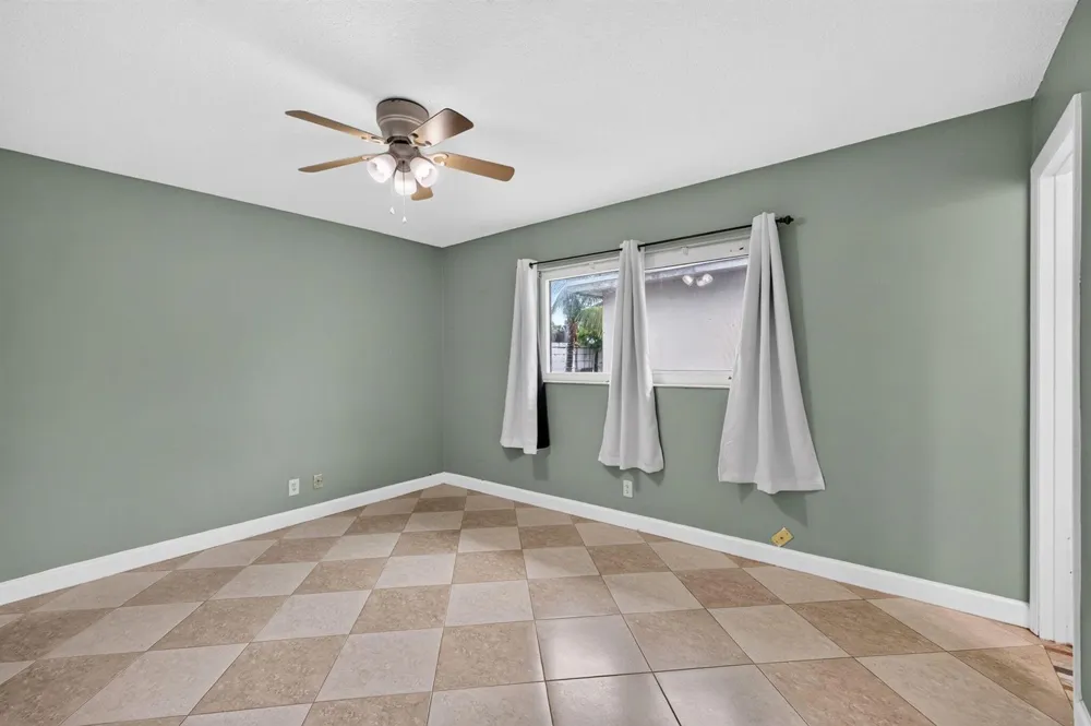 241 NW 49TH STREET Oakland Park, FL 33309