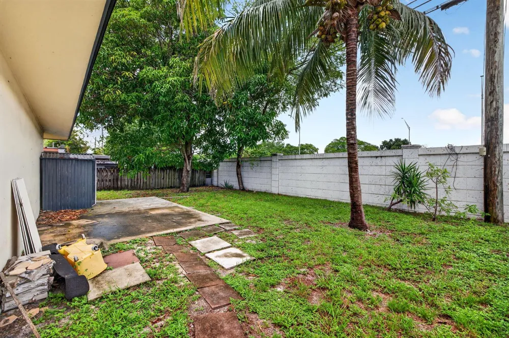 241 NW 49TH STREET Oakland Park, FL 33309