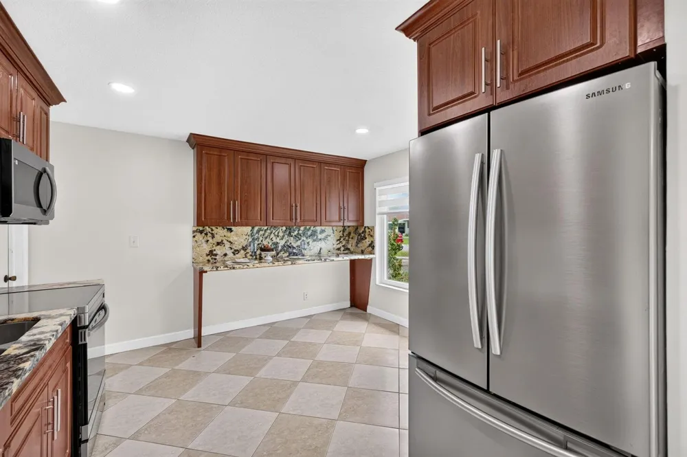 241 NW 49TH STREET Oakland Park, FL 33309