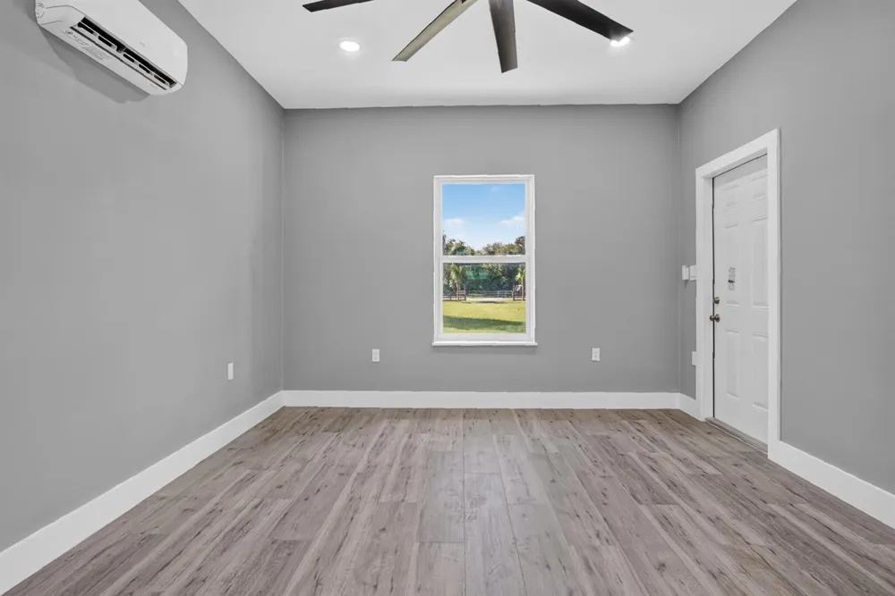 2055 SW 3rd Street Okeechobee, FL 34974