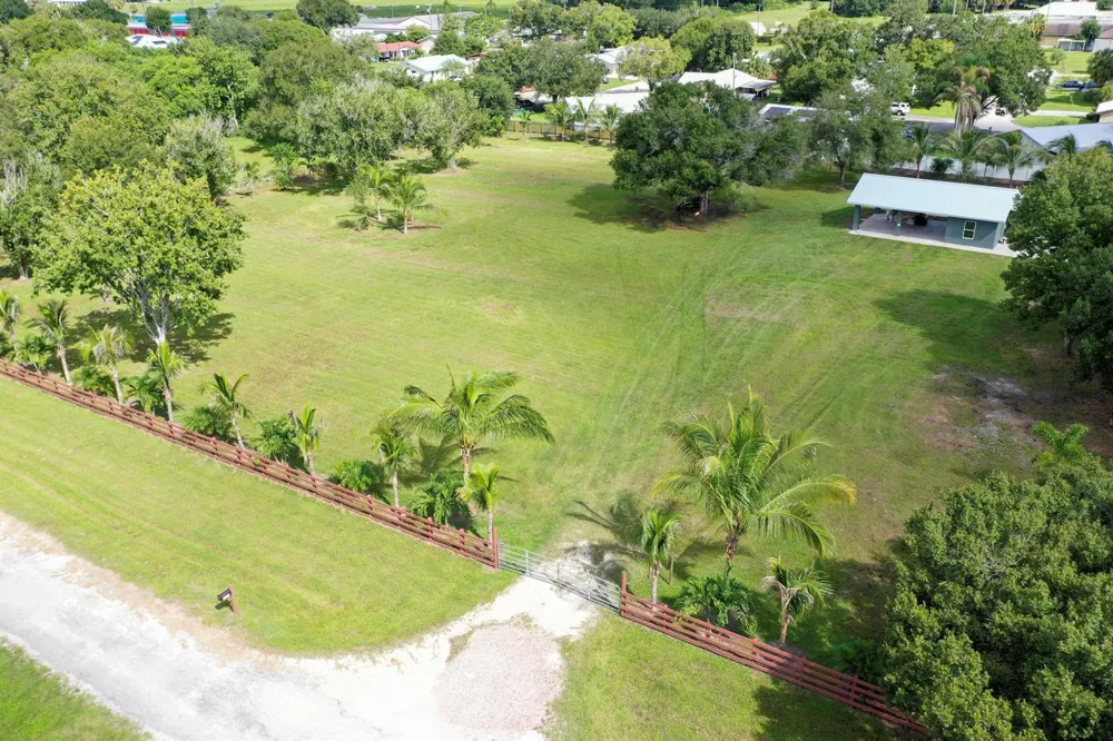 2055 SW 3rd Street Okeechobee, FL 34974