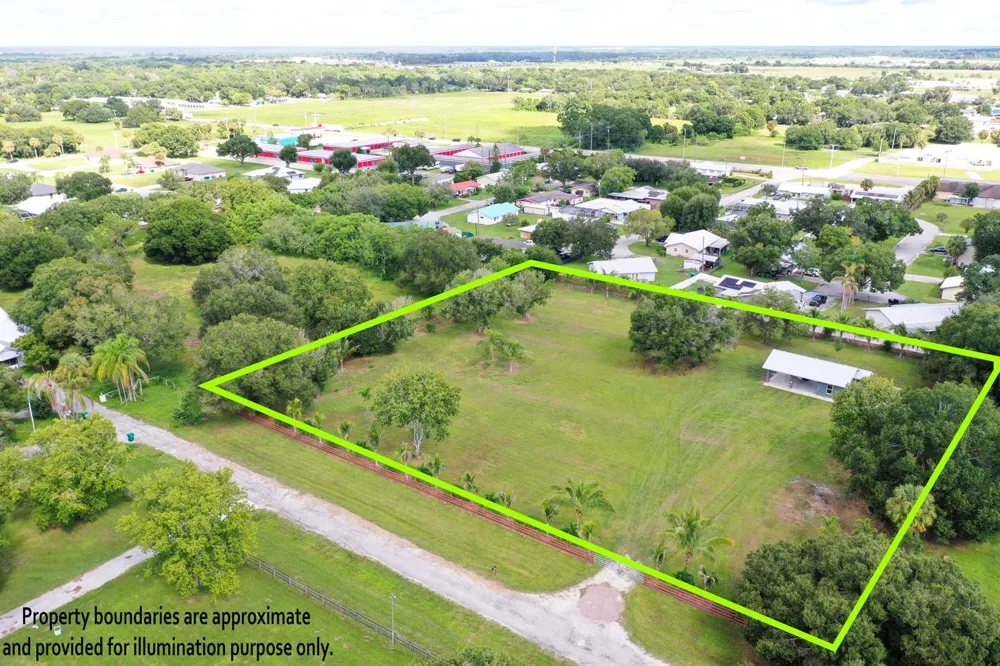 2055 SW 3rd Street Okeechobee, FL 34974