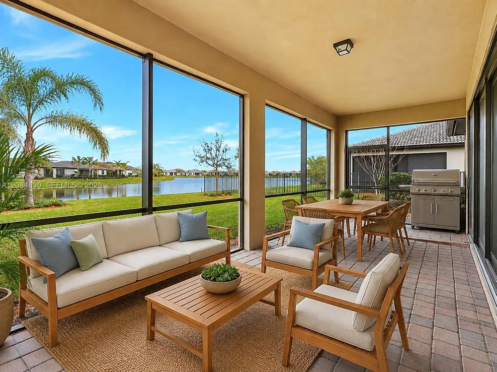727 SE Boboli Way Port St. Lucie, FL 34984