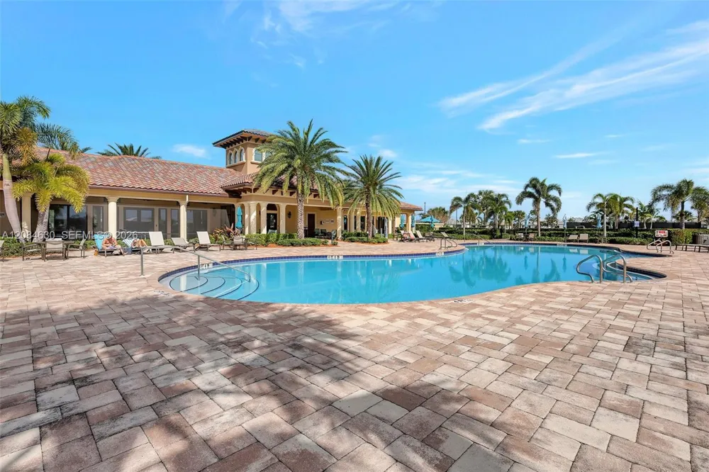 727 SE Boboli Way Port St. Lucie, FL 34984
