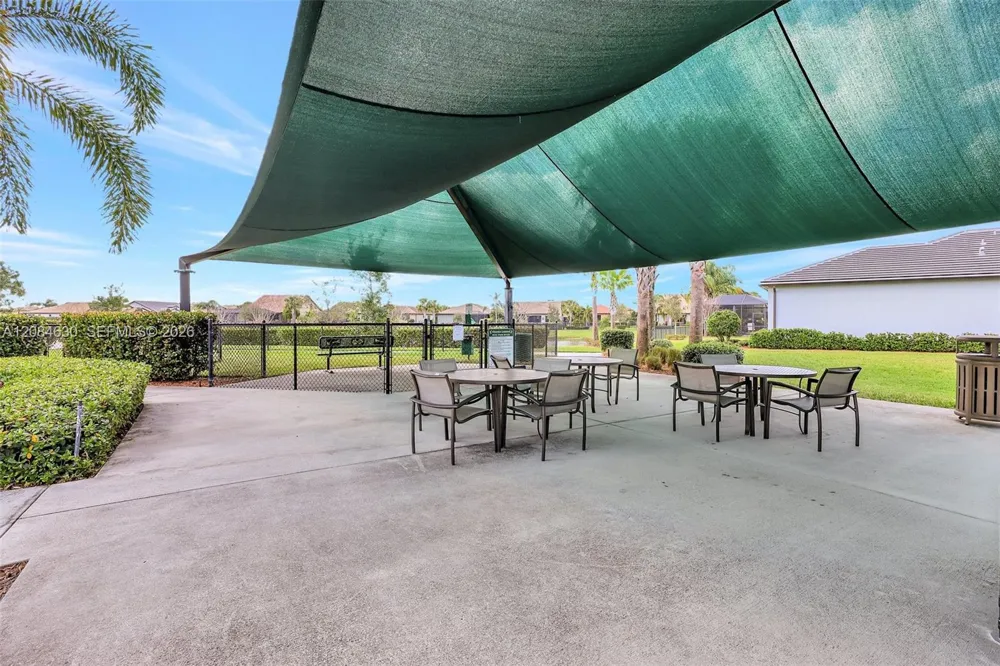 727 SE Boboli Way Port St. Lucie, FL 34984