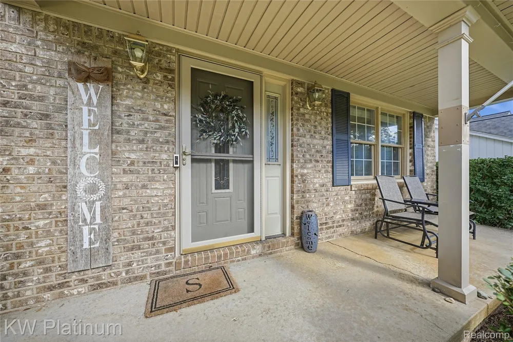 1726 Weyhill Drive Wixom City, MI 48393
